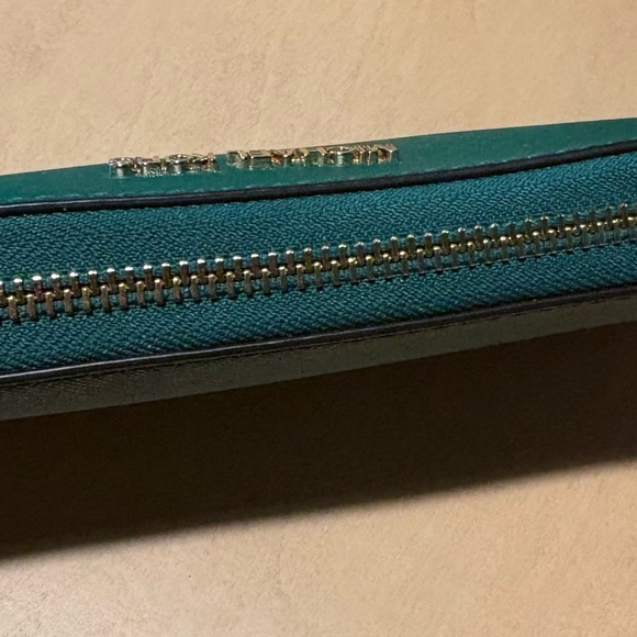 Michael Kors Jet Set Travel Large Saffiano Leather Quarter-Zip Wallet - Picture 6 of 8